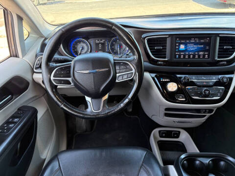 2018 Chrysler Pacifica Touring L