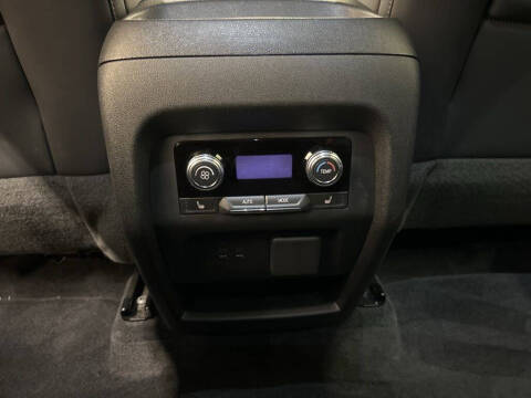 2024 GMC Acadia AT4