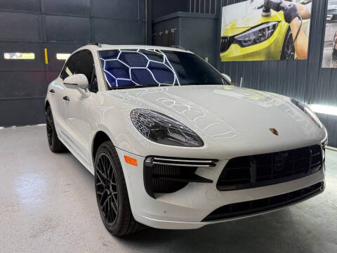 2021 Porsche Macan Turbo