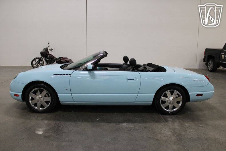 2003 Ford Thunderbird