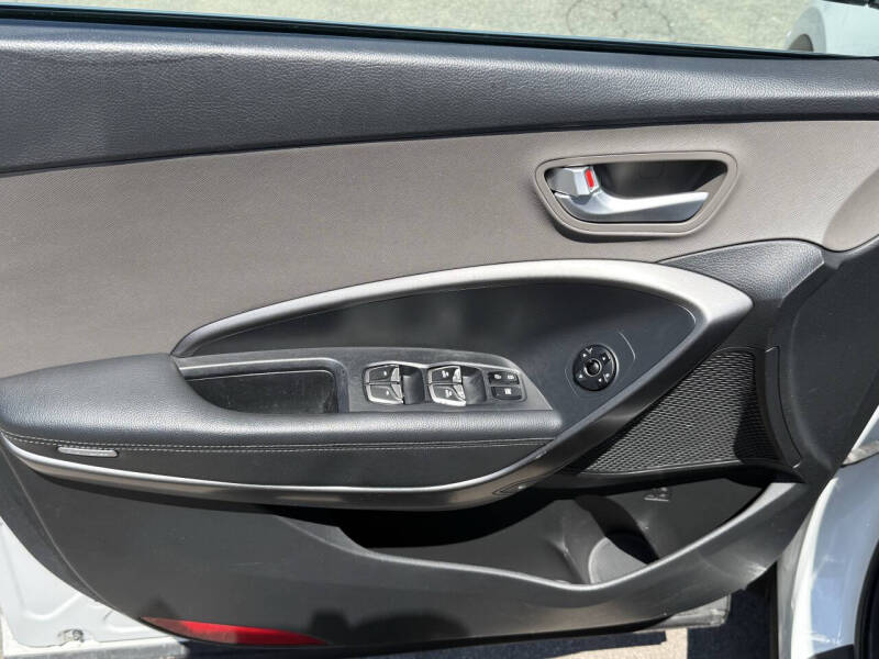 2017 Hyundai Santa Fe Sport 2.4L