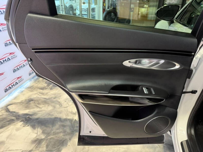 2025 Genesis GV70 2.5T Standard
