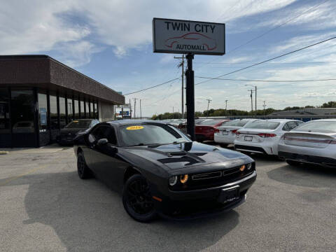 2019 Dodge Challenger for sale at TWIN CITY AUTO MALL in Bloomington IL