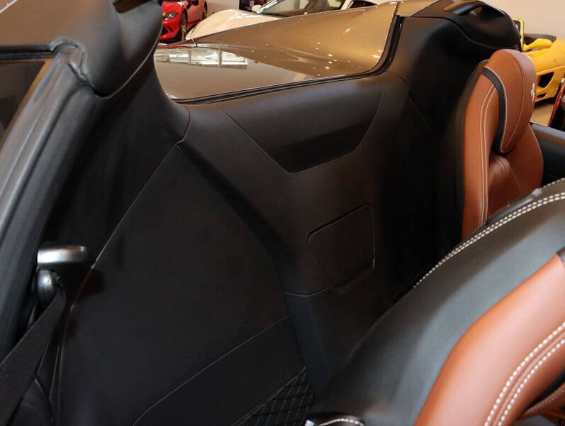 2021 Ferrari 812 GTS