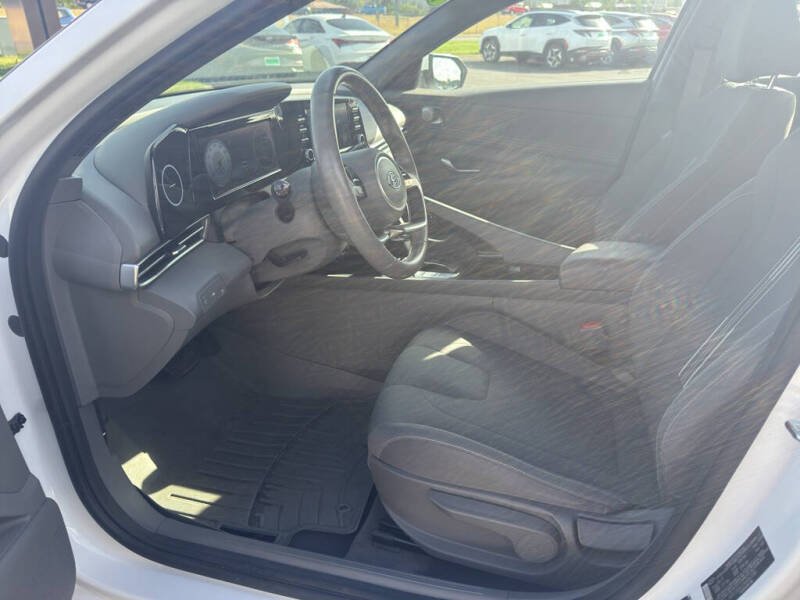 2022 Hyundai Elantra