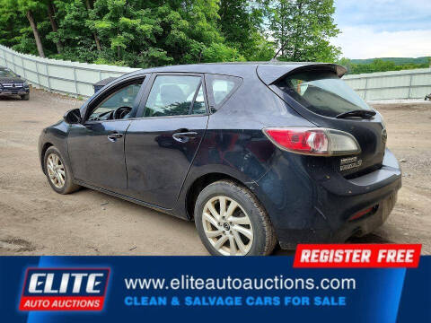 2013 Mazda MAZDA3 i Touring