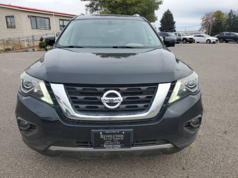 2017 Nissan Pathfinder Platinum