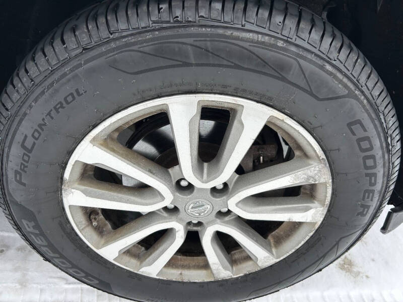 2014 Nissan Pathfinder SV