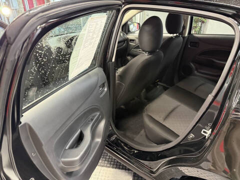 2024 Mitsubishi Mirage ES