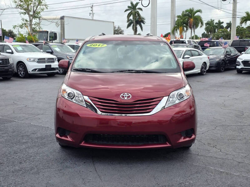 2017 Toyota Sienna