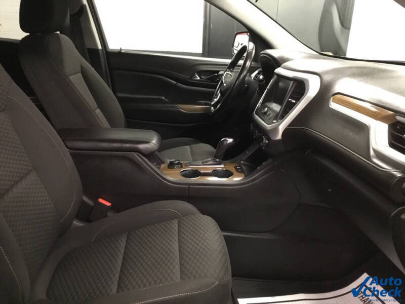 2019 GMC Acadia SLE-2