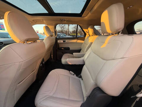 2023 Ford Explorer Platinum