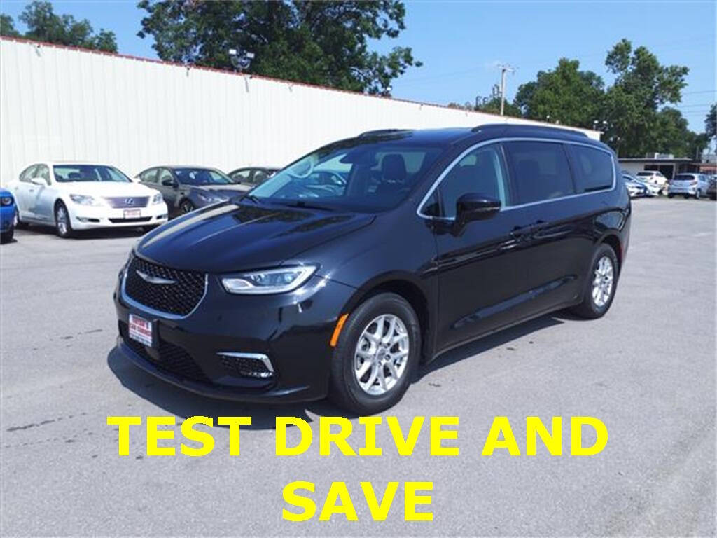 2022 Chrysler Pacifica for sale at Bryans Car Corner 2 in Midwest City, OK