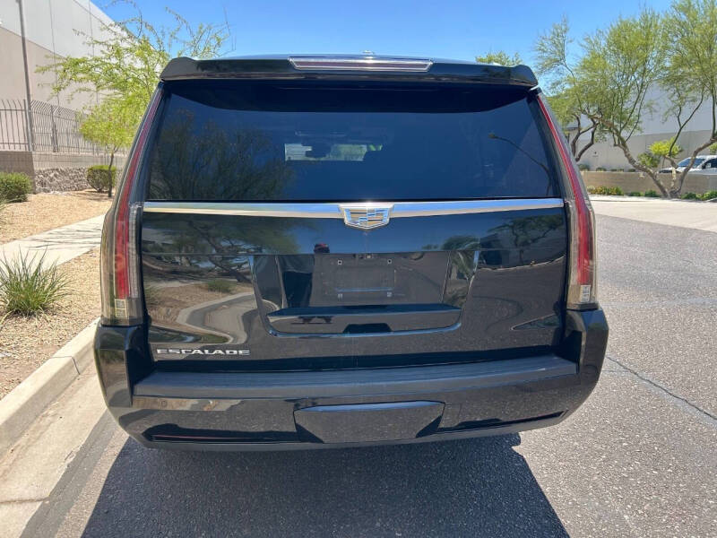 2017 Cadillac Escalade ESV Luxury