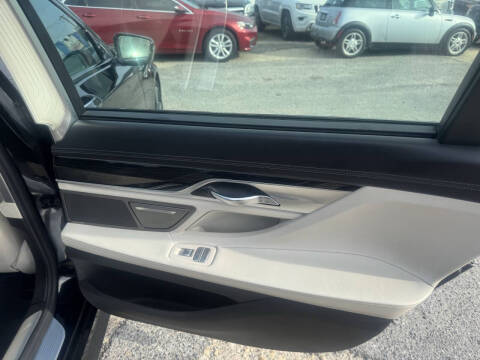 2017 BMW 7 Series 750i