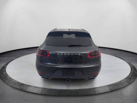 2017 Porsche Macan