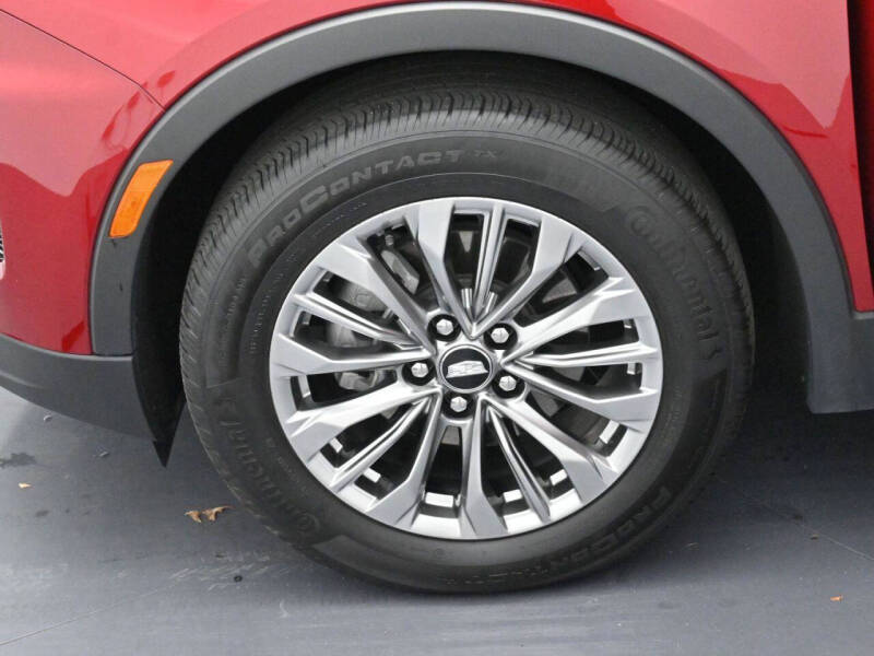 2025 Cadillac XT4 Premium Luxury