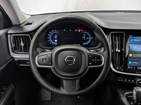 2023 Volvo S60 Recharge T8 Core Dark Theme