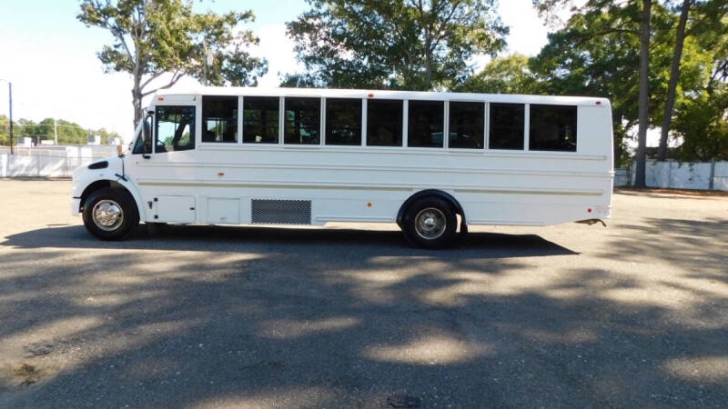 2013 Freightliner B2 Chassis