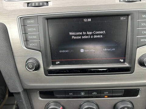 2016 Volkswagen Golf TSI S