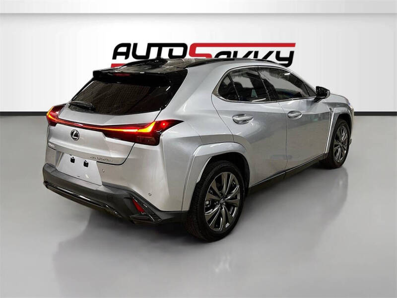 2024 Lexus UX 250h F SPORT Design