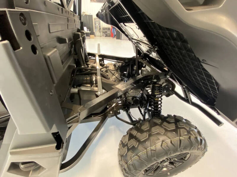 2025 Segway UT6
