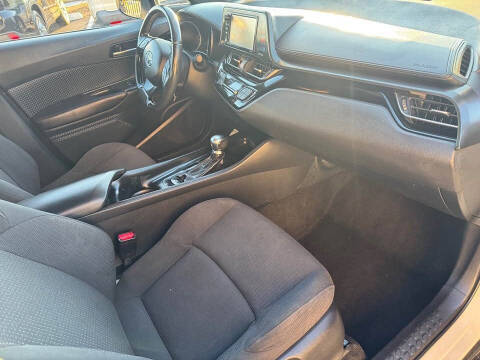 2018 Toyota C-HR XLE Premium