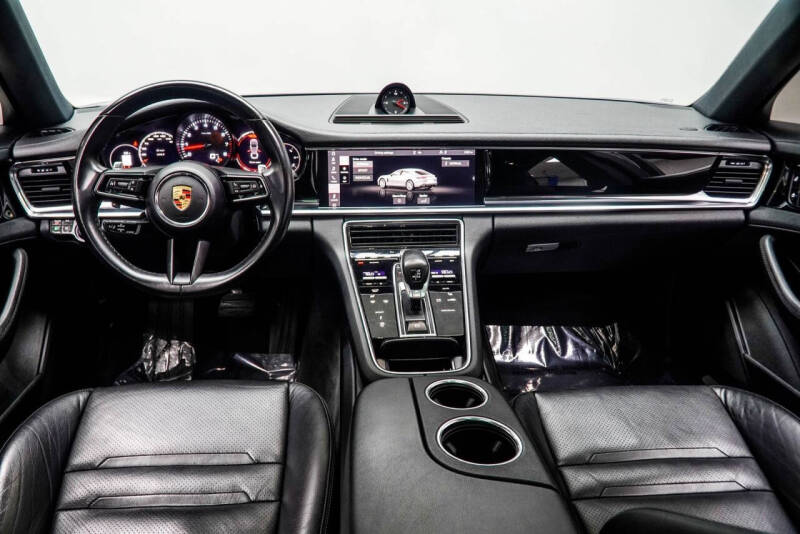 2021 Porsche Panamera 4