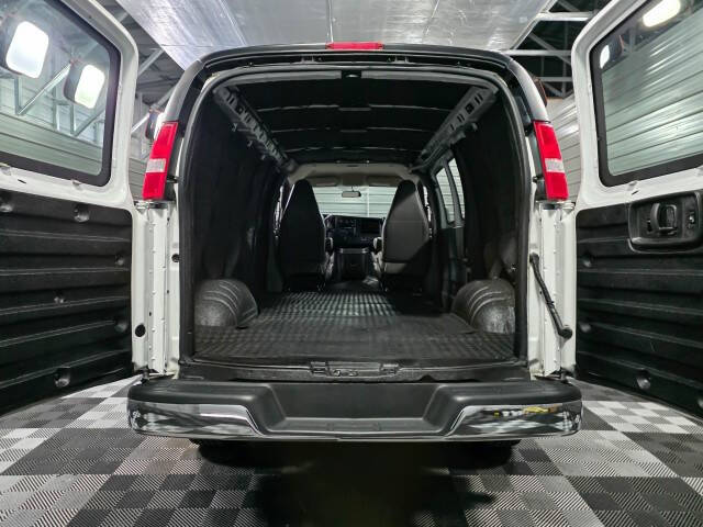 2020 GMC Savana 2500