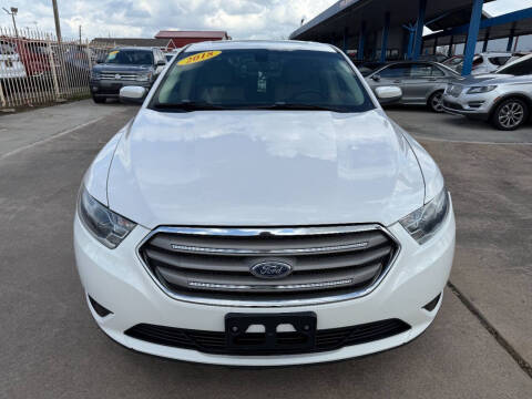 2018 Ford Taurus SEL