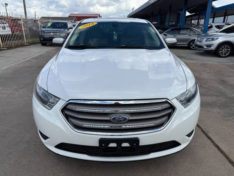 2018 Ford Taurus SEL