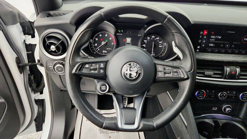 2022 Alfa Romeo Stelvio Sprint