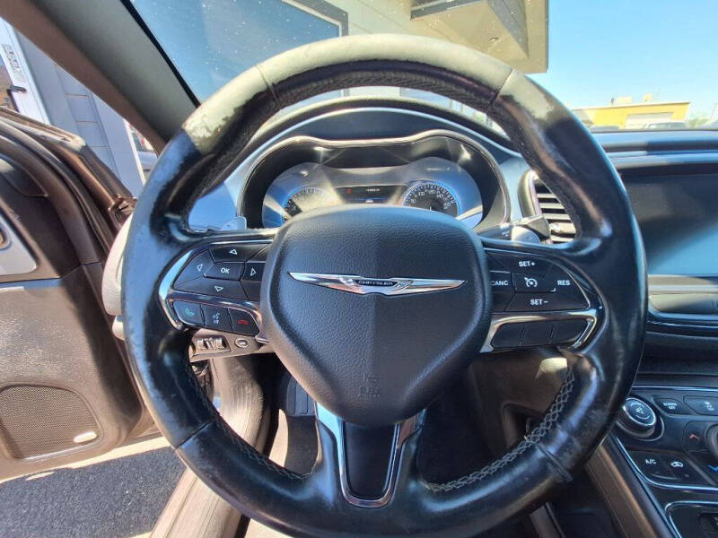 2015 Chrysler 200 S