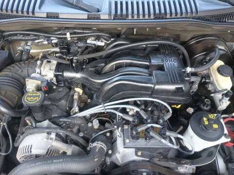 2004 Ford Explorer XLS