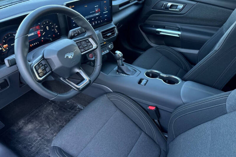 2025 Ford Mustang EcoBoost