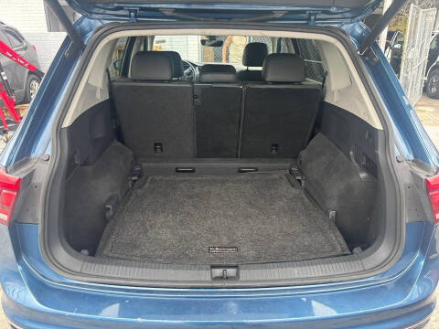 2018 Volkswagen Tiguan 2.0T SEL Premium 4Motion