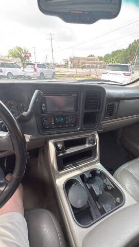 2004 Chevrolet Suburban