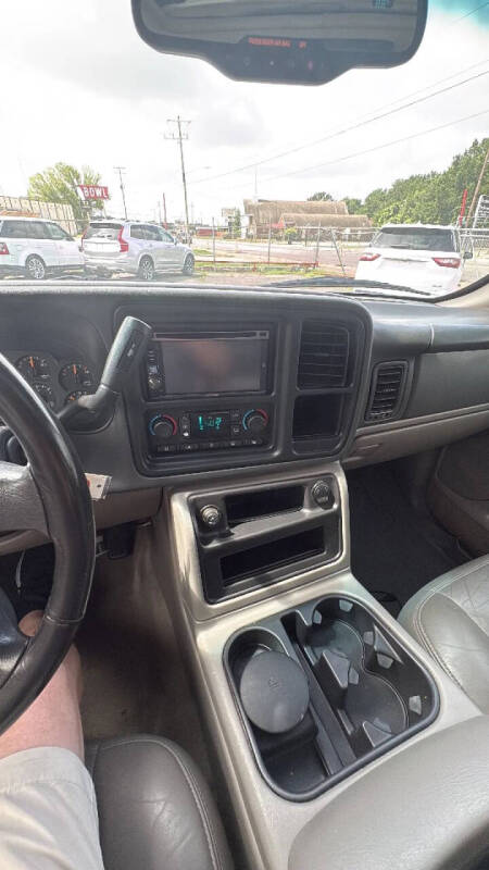 2004 Chevrolet Suburban