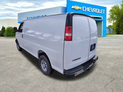 2025 Chevrolet Express 3500