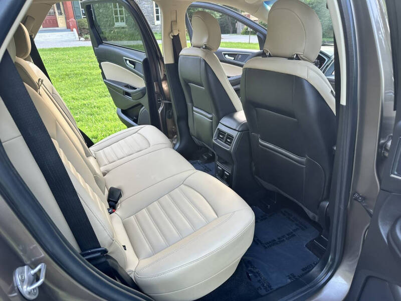 2019 Ford Edge SEL