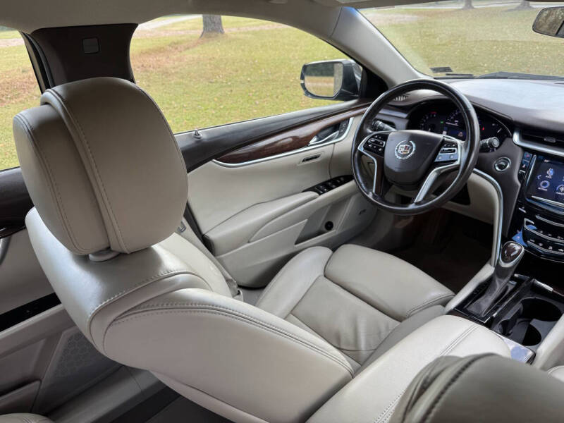 2014 Cadillac XTS Luxury Collection