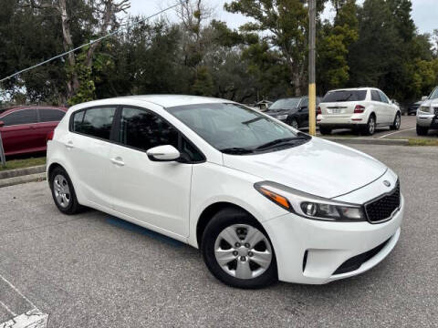 2017 Kia Forte5 LX