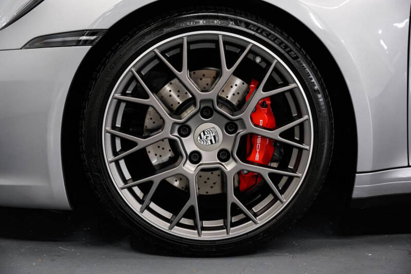2020 Porsche 911 Carrera 4S