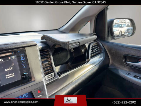 2015 Toyota Sienna