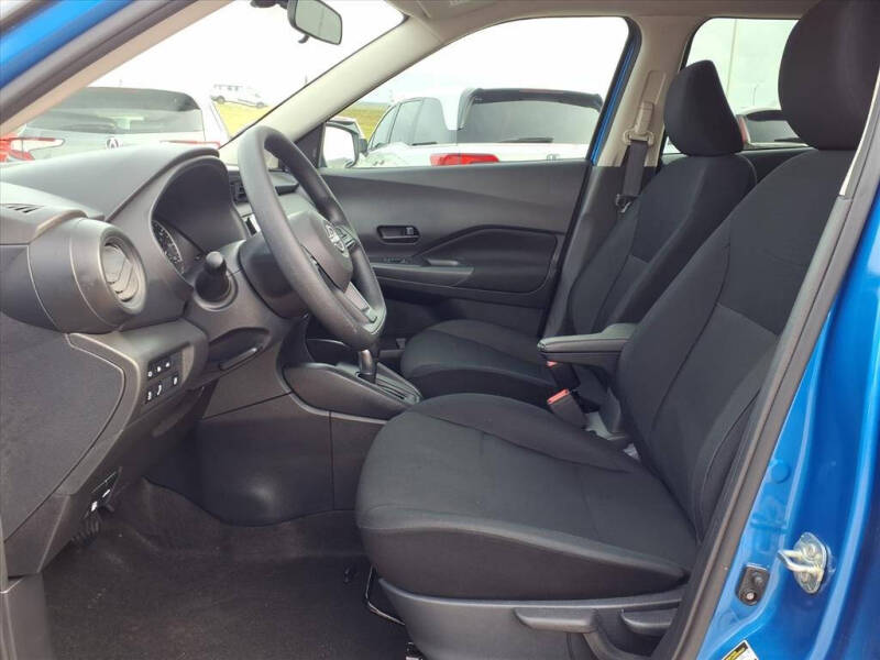 2025 Nissan Kicks Play S