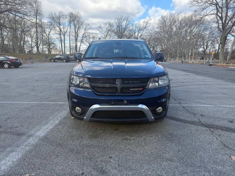 2020 Dodge Journey Crossroad photo 2