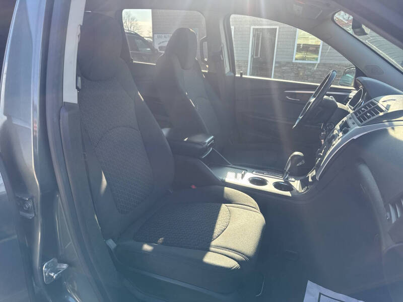 2011 Chevrolet Traverse LT