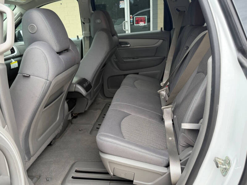 2016 Chevrolet Traverse LS