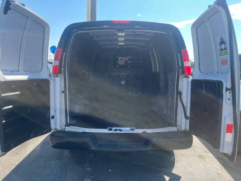 2017 Chevrolet Express 2500