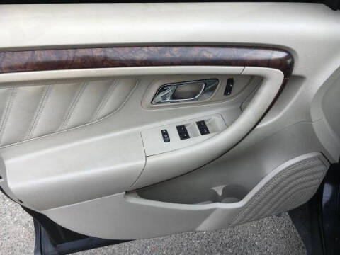 2011 Ford Taurus Limited